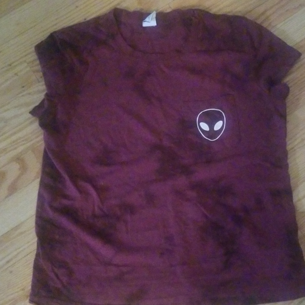 Alien breast pocket tee